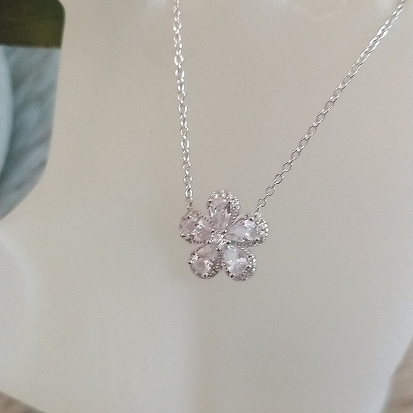 2/$30💕 BNWT Charmed Aroma Adjustable Sterling Silver Necklace - Picture 3 of 6